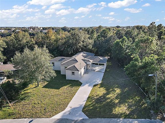 5th image of 1204 Lakeview Dr
