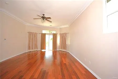4 bed, 3.5 bath, 3041 sqft, $4,500 — Photo 4