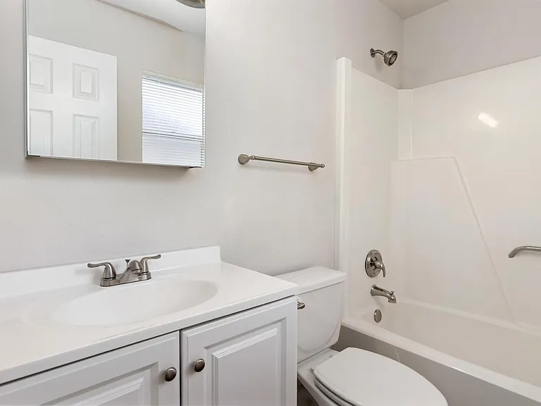5915 Cliff Trail Dr — Photo 17