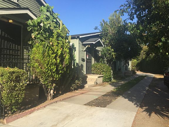 4th image of 402 Micheltorena St