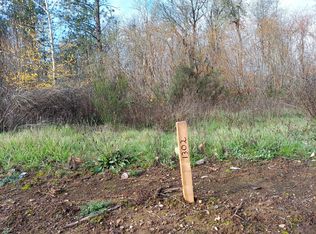 1302 Golf Club Dr, Cave Junction, OR 97523