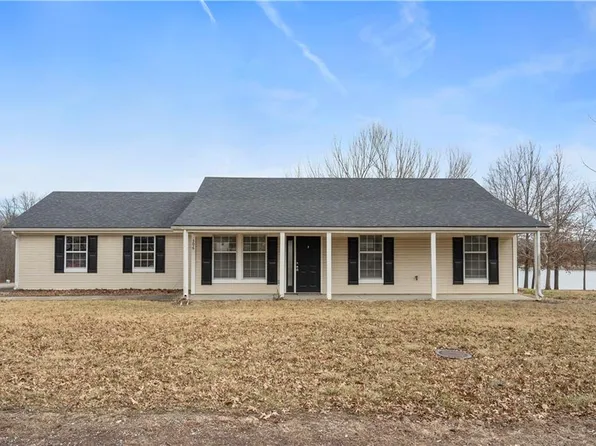 306 Cindy Ave, Urich, MO 64788