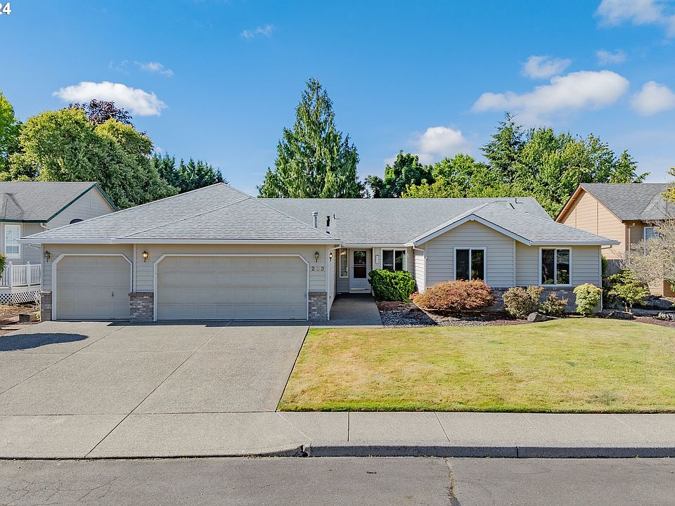 1st image of 203 NE 136th St