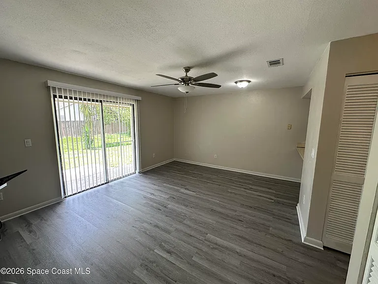 1424 Croftwood Dr #1428 — Photo 7