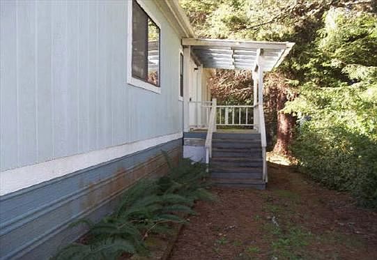 2nd image of 2544 SE Hawley Ln