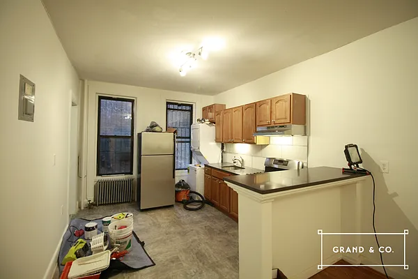 Rented by Grand & Co. | media 4