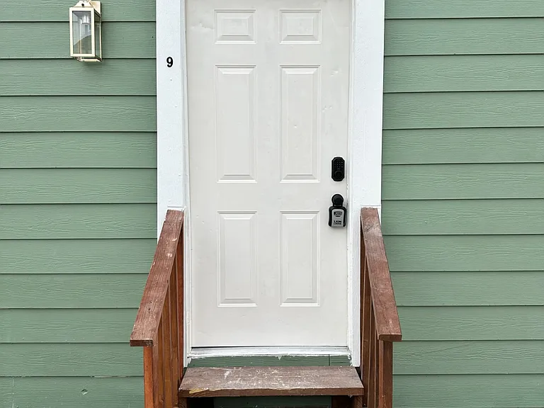 410 Randall St #9 — Photo 17