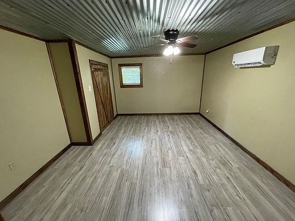 5th image of 6980 Farm Road 115 #D