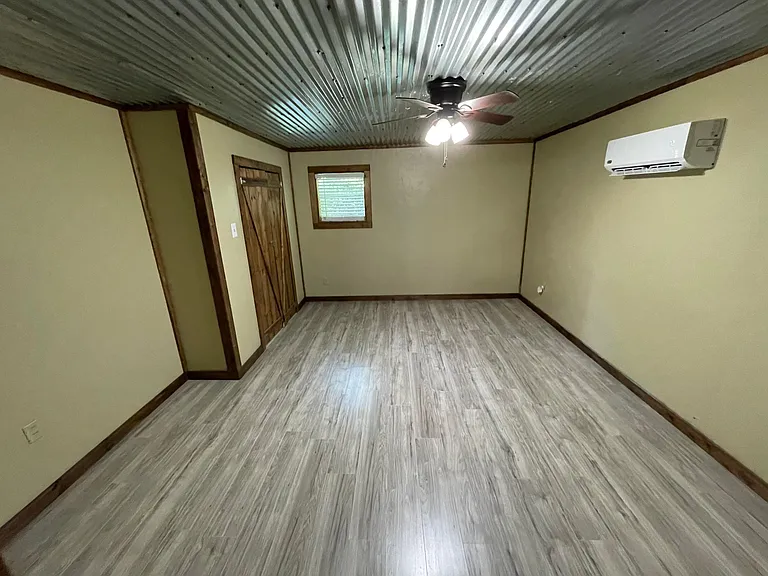 6980 Farm Road 115 #D — Photo 5