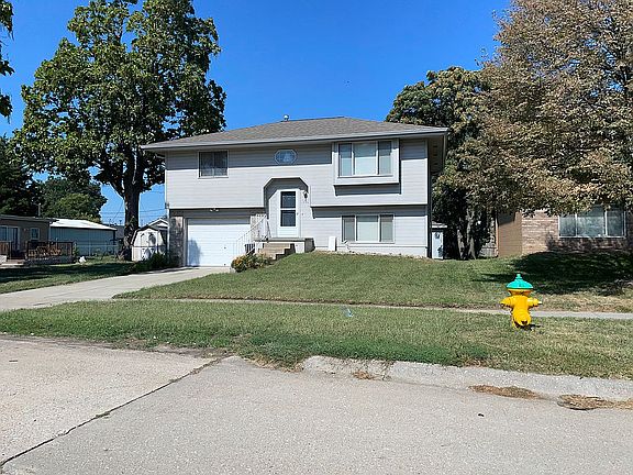 3rd image of 1742 Avenue F