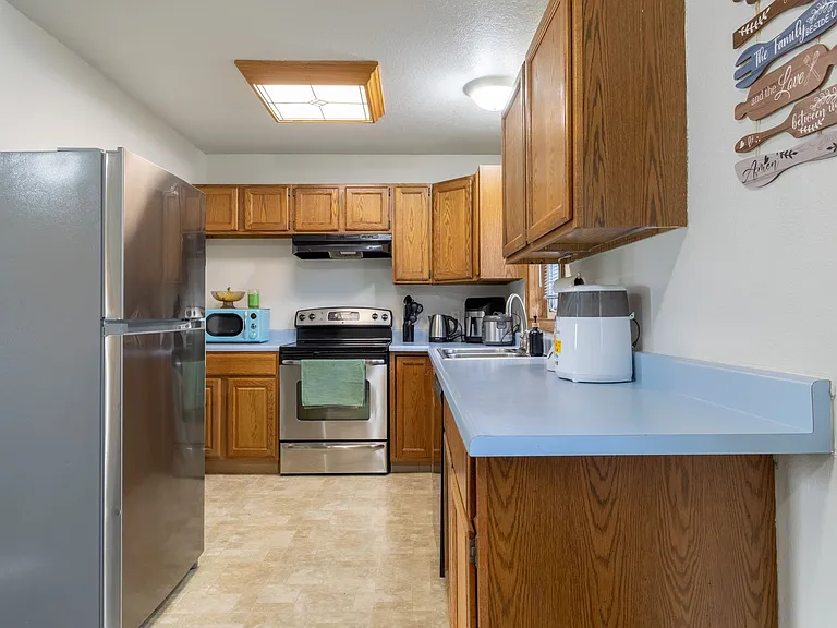 444 Droz Dr — Photo 8