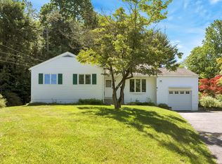 791 E Main St, Mount Kisco, NY 10549