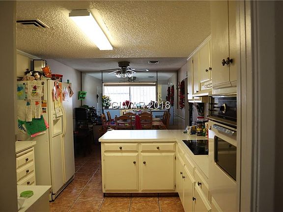 4th image of 106 Dahlia Ln