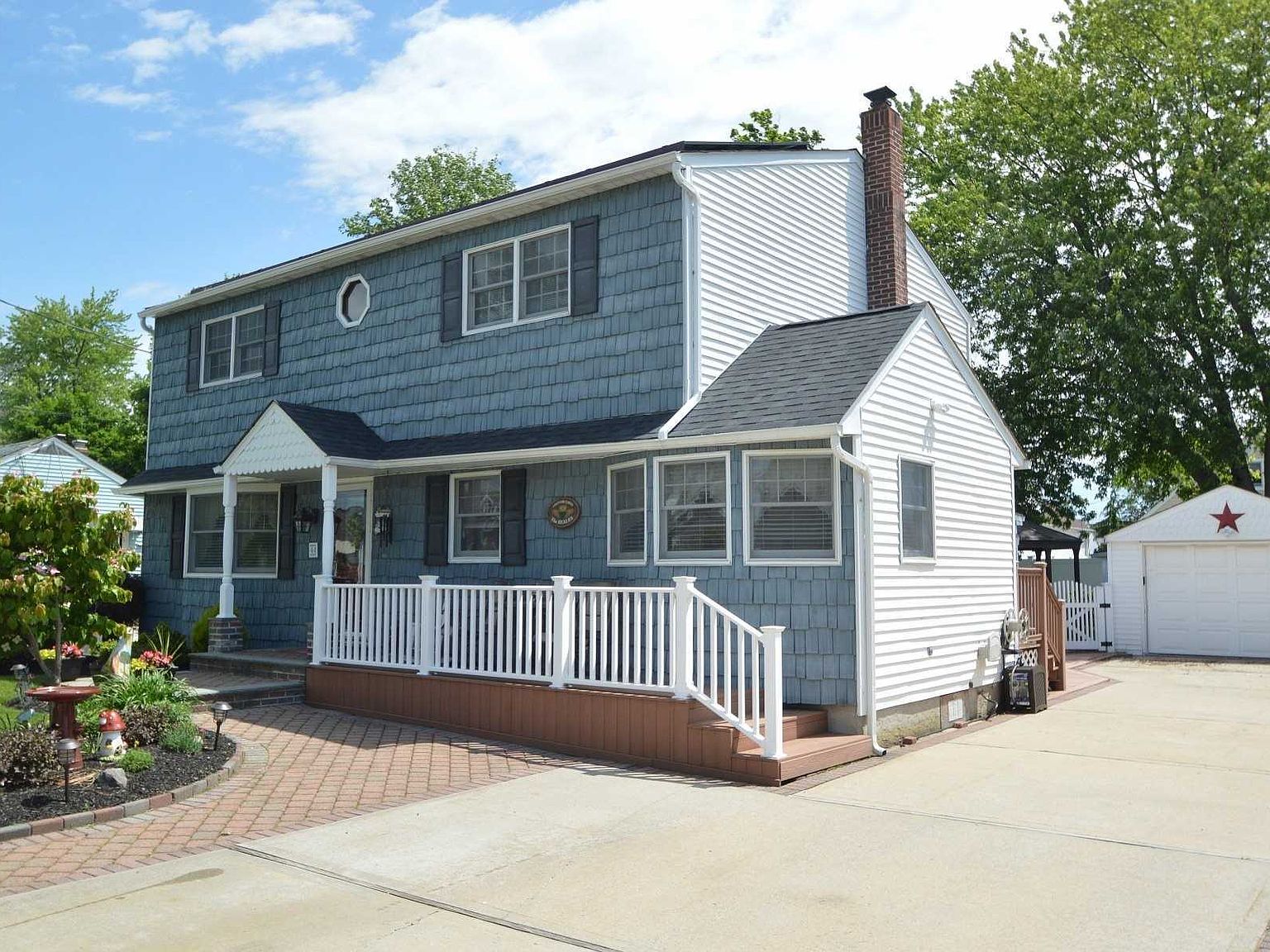 44 Coolidge Ave, Amity Harbor, NY 11701 Zillow