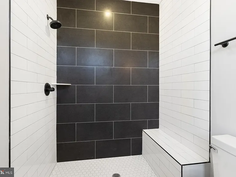 919 N 15th St #3 — Photo 22