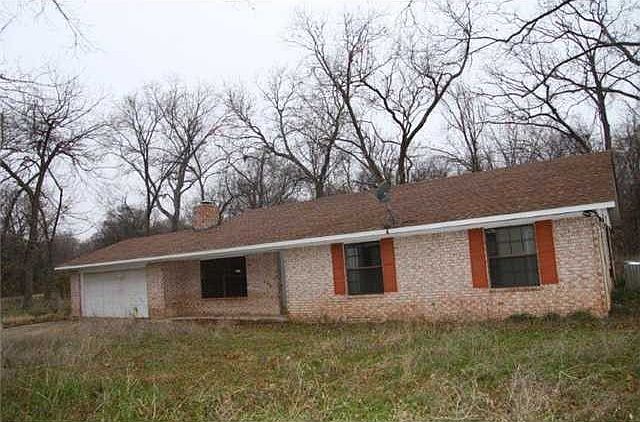 1st image of 416 Marietta Cir