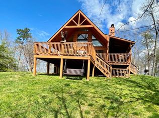 3633 Country Pines Way, Sevierville, TN 37876
