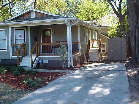 Front side - 209 Glenwood