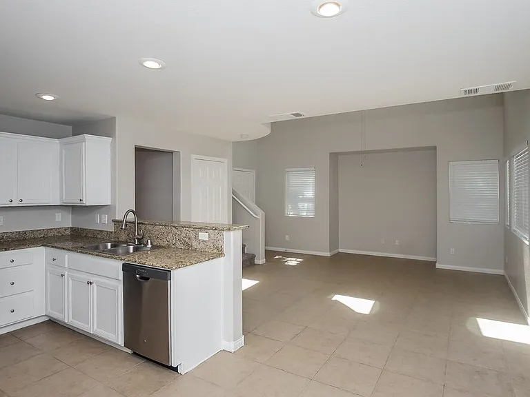 1136 Lilac Charm Ave — Photo 6