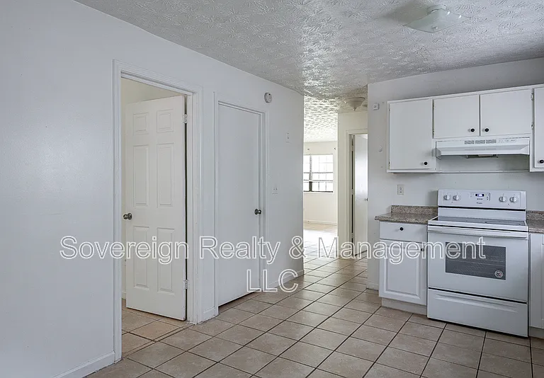 8367 Warren Dr — Photo 6