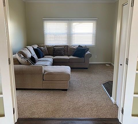5th image of 1581 Newcastle Cir