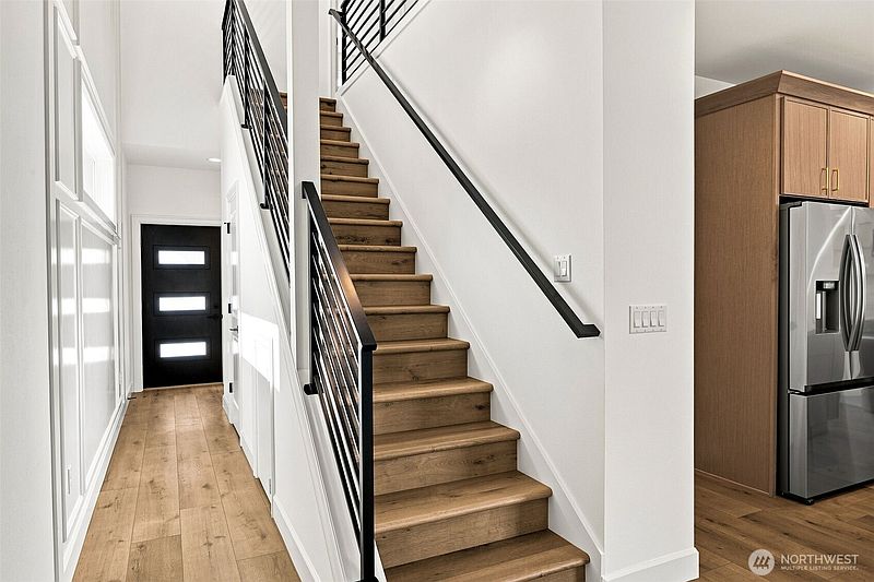 4th image of 8823 121st Street SW