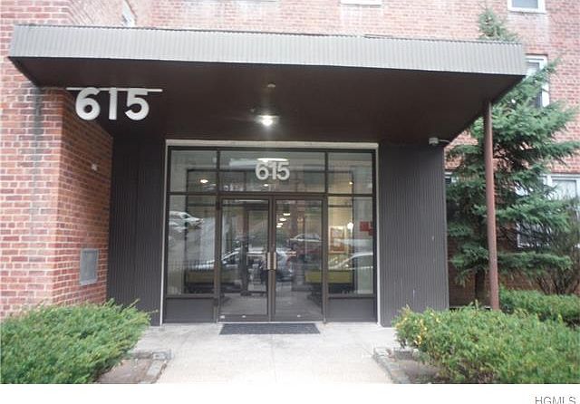 1st image of 615 Warburton Ave APT 4E