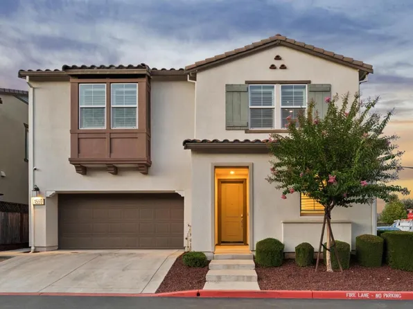 1559 Zephyr Pl, Gilroy, CA 95020
