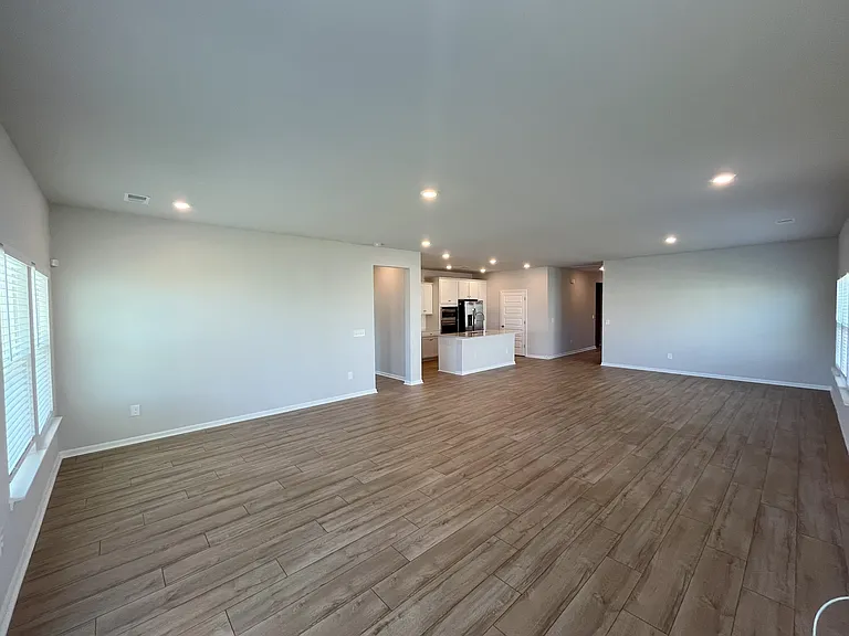 5004 Del Corso St — Photo 3