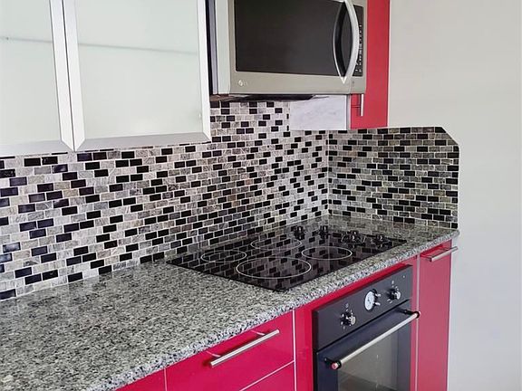2nd image of 10655 Autumn Meadow Ln