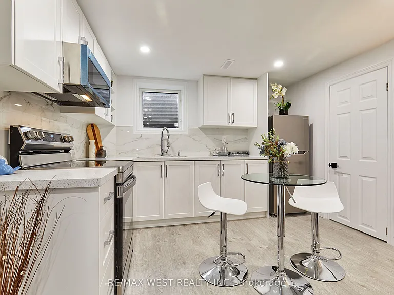 67 Hobbs Dr #BASEMENT — Photo 8