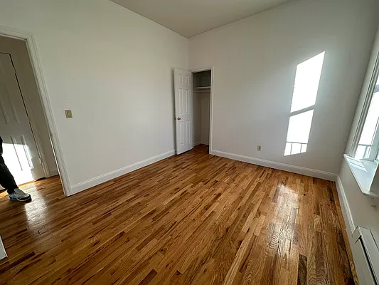 Rented by Marquis Real Estate Services | media 6