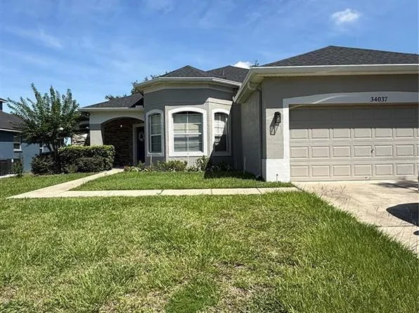 34037 Fortunado St, Sorrento, FL 32776