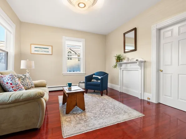 39 Lothrop St #1, Brighton, MA 02135