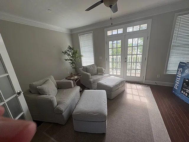 1031 Westhaven Blvd — Photo 9