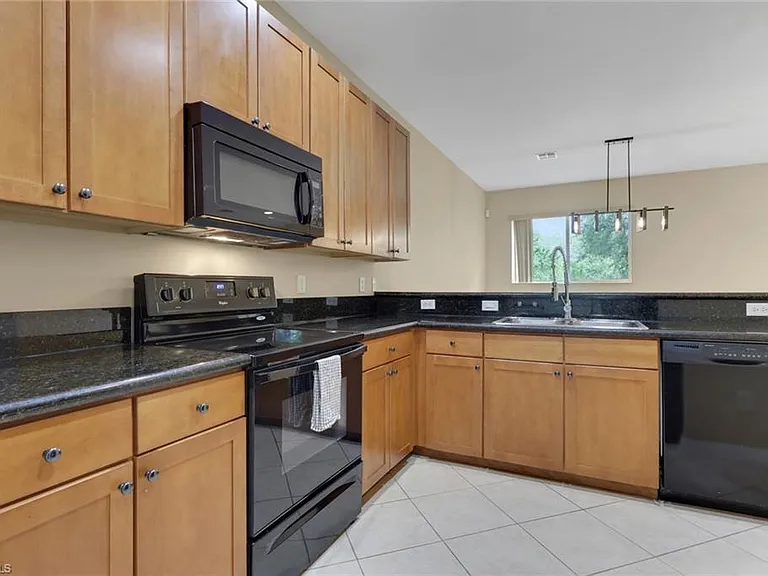 10260 Olivewood Way #58 — Photo 5