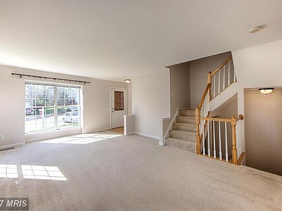 3rd image of 3962 Blysdale Ln