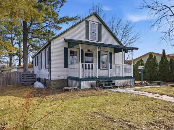 10 Prospect Street, South Glens Falls, NY 12803