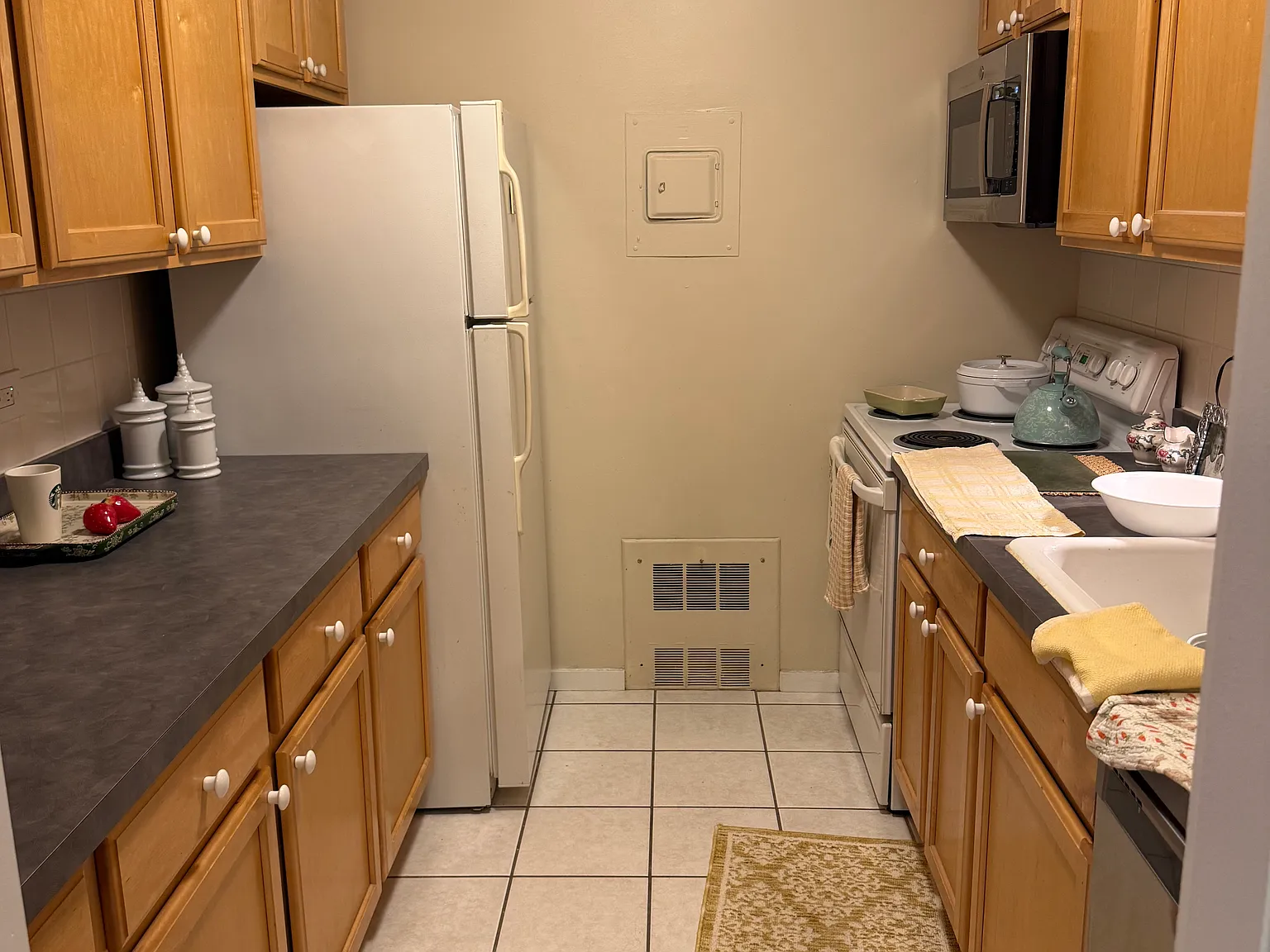 1 bed, 1000 sqft, $1,650 — Photo 1