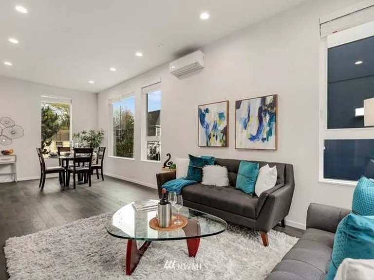 9734A Woodlawn Ave N #1 — Photo 4
