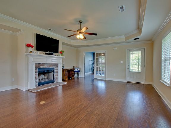 5th image of 112 Meadow Land Dr