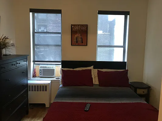 Rented by Salon Realty Corp | media 17