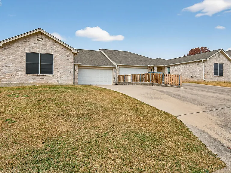268 Braeburn Cir #B — Photo 18