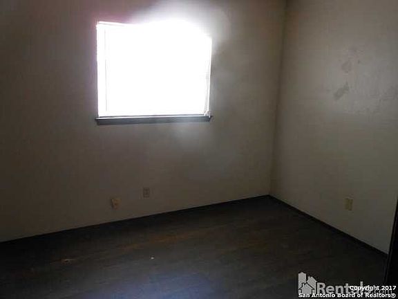 5th image of 5223 Marconi St