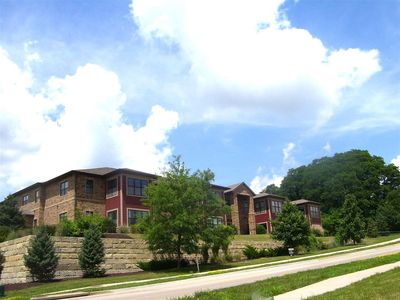 829 N 1st Ave, Iowa City, IA, 52245