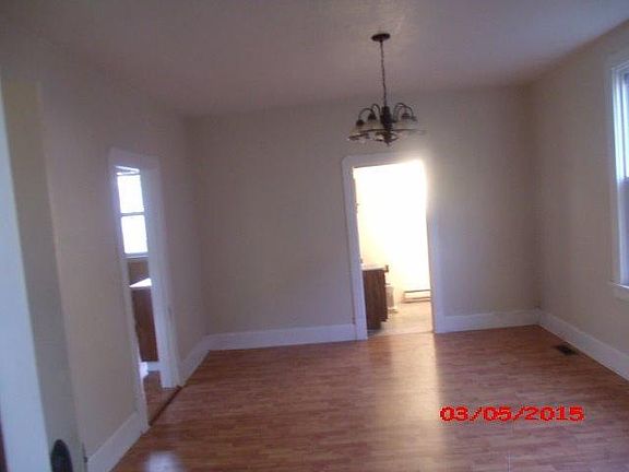 3rd image of 543 Prytania Ave