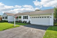 Breck Ave-S3107-001.jpg