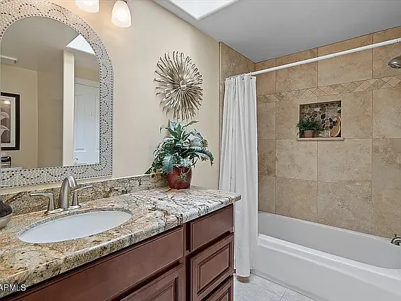 6339 E Claire Dr — Photo 32