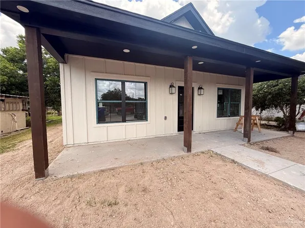 1128 N Maple St, Alton, TX 78573