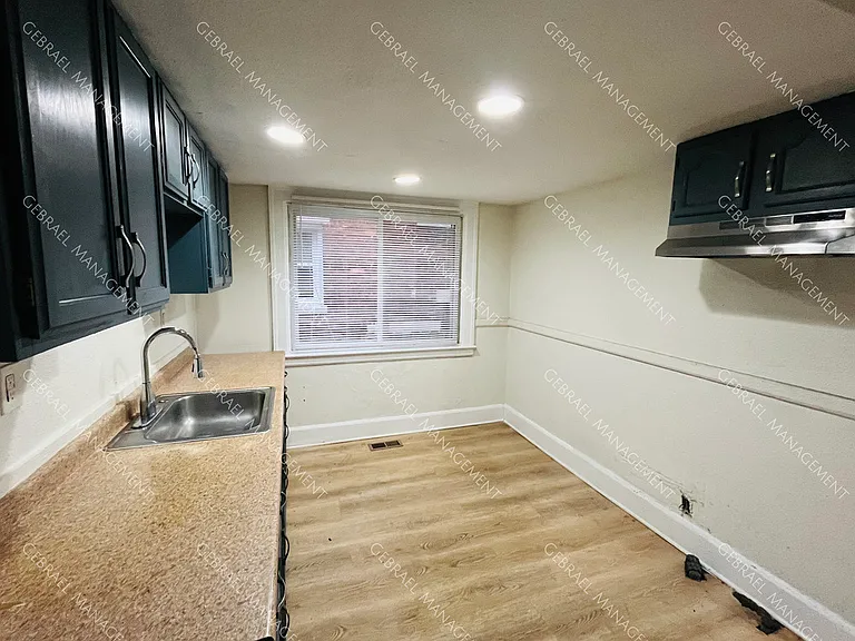 2223 W Euclid St — Photo 7